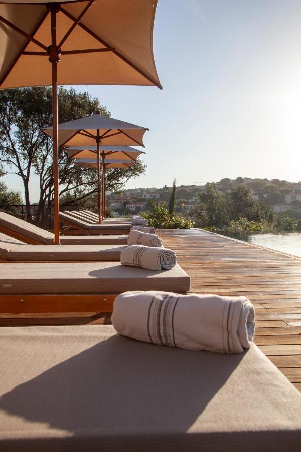 Hotel Restaurant Villa Josephine LʼÎle-Rousse 외부 사진