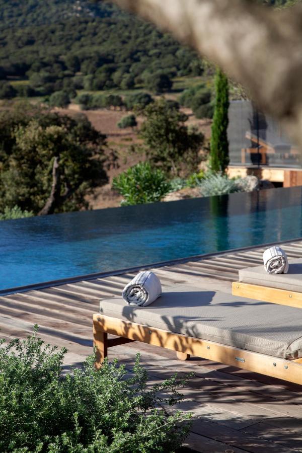 Hotel Restaurant Villa Josephine LʼÎle-Rousse 외부 사진