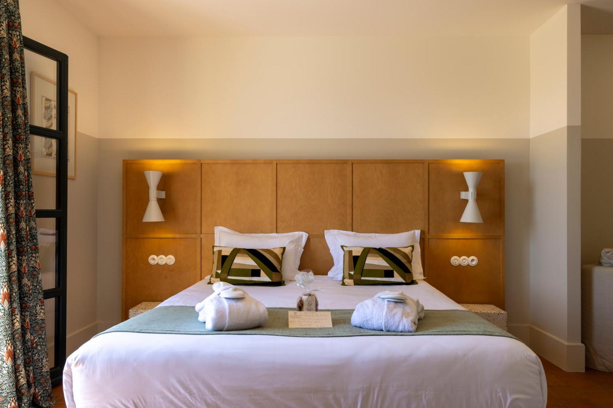 Hotel Restaurant Villa Josephine LʼÎle-Rousse 외부 사진